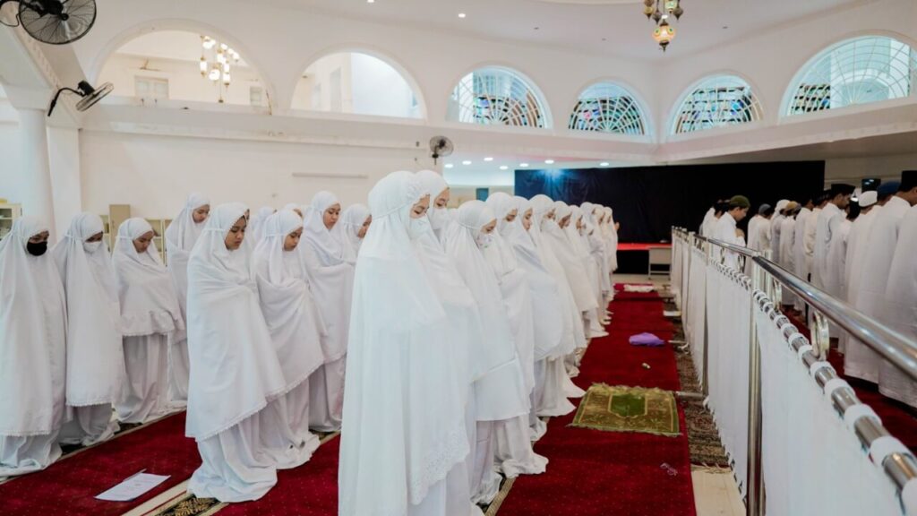 Lebih Baik dari Seribu Bulan: 5 Keutamaan Malam Lailatul Qadar