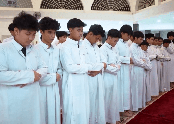 Syarat Wajib Shalat Apa Saja yang Perlu Dipenuhi