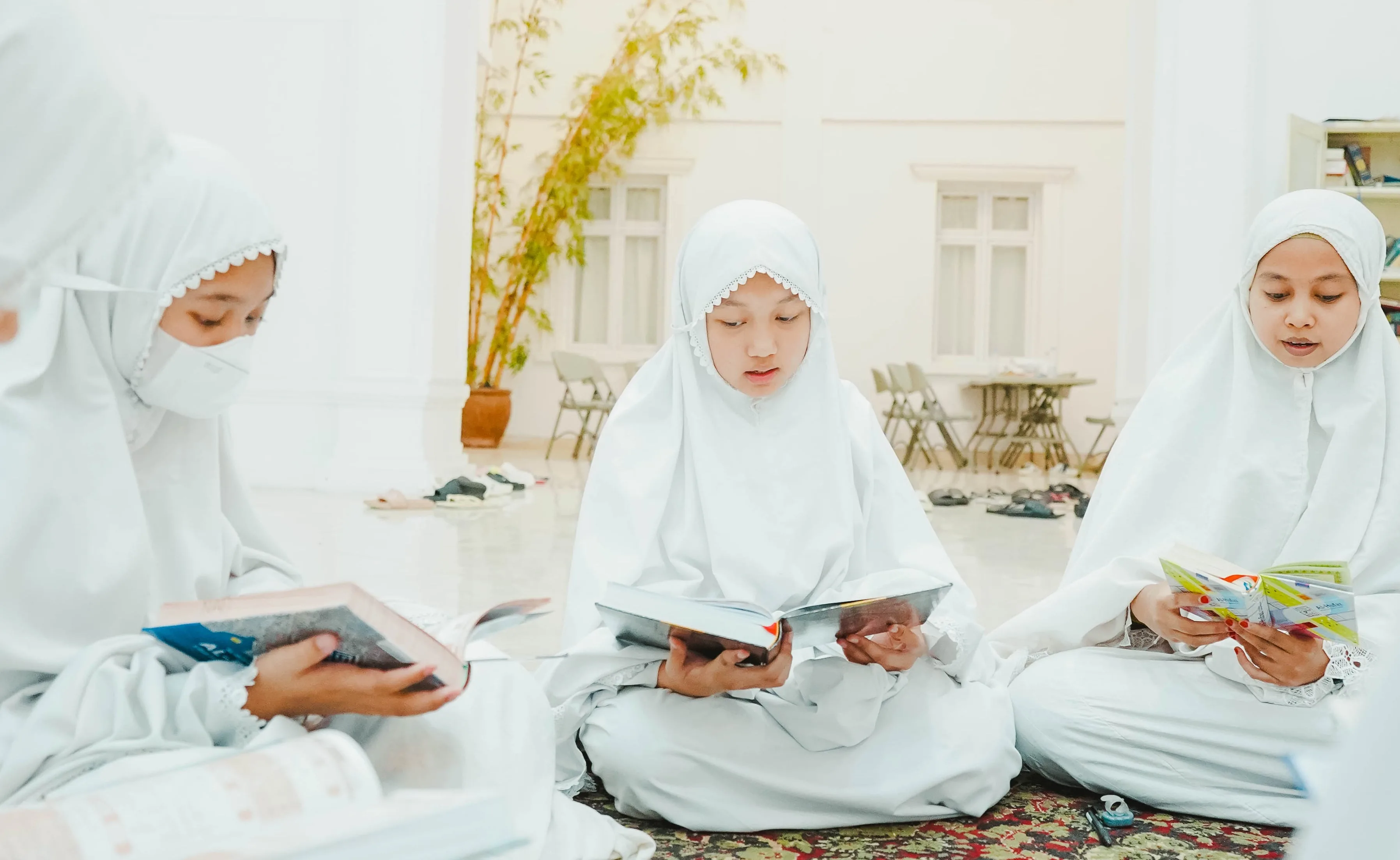 Tips Menghafal Al-Qur’an dengan Mudah dan Konsisten
