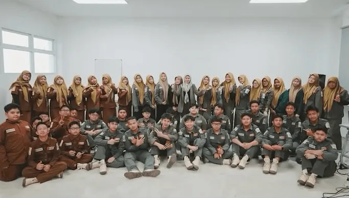 Filosofi Pendidikan IIEC Sinergi Ilmu, Iman, dan Kepemimpinan Masa Depan