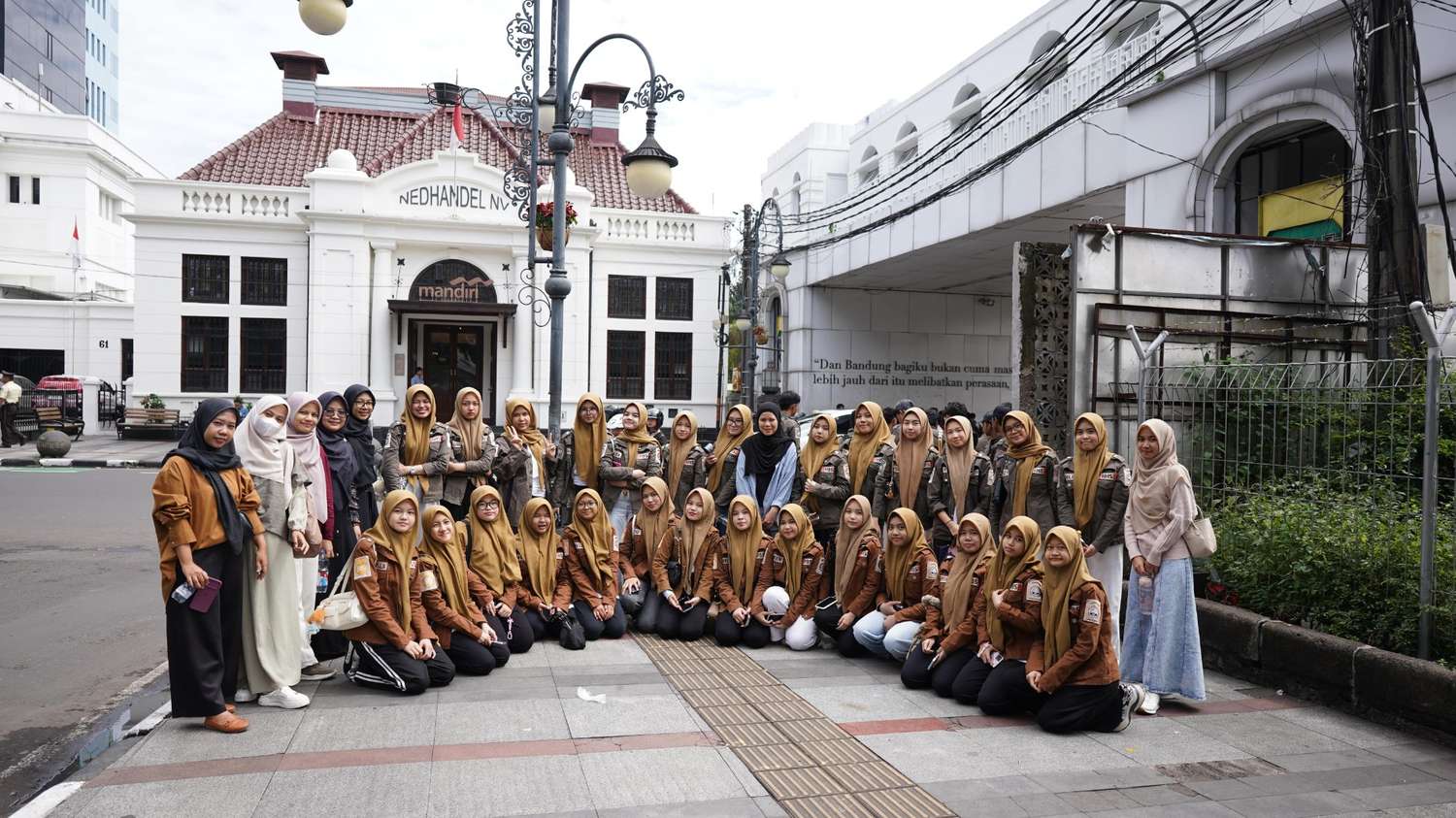 Field Trip Edukatif Siswa-Siswi IIEC Eksplorasi Museum di Bandung