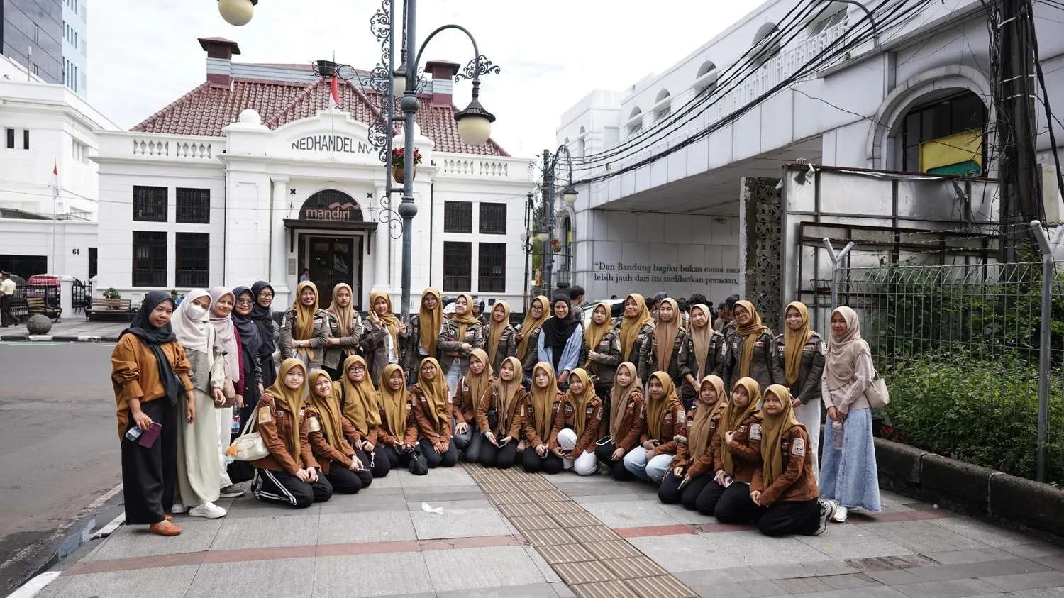 Field Trip Edukatif Siswa-Siswi IIEC Eksplorasi Museum di Bandung