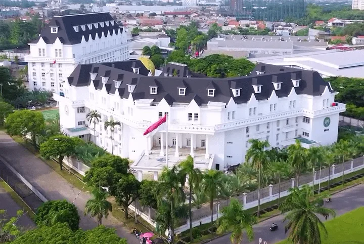 Menelisik Keindahan IIEC Tumbuhnya Generasi Berilmu dan Beradab